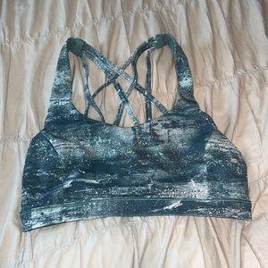 Lulu lemon sports bra